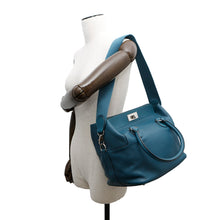 Load image into Gallery viewer, HERMES ToolBox Colvert Taurillon Clemence Size 26
