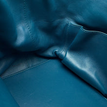 Load image into Gallery viewer, HERMES ToolBox Colvert Taurillon Clemence Size 26
