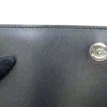将图像加载到图库查看器中，JIMMY CHOO Chain wallet Black Leather
