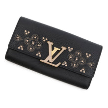 Load image into Gallery viewer, LOUIS VUITTON Portefeuille Capucine NoirM62556 Taurillon Leather
