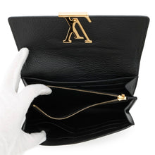 Load image into Gallery viewer, LOUIS VUITTON Portefeuille Capucine NoirM62556 Taurillon Leather
