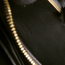 Load image into Gallery viewer, LOUIS VUITTON Portefeuille Capucine NoirM62556 Taurillon Leather
