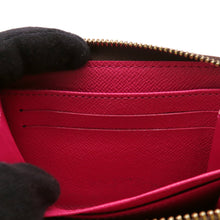 将图像加载到图库查看器中，LOUIS VUITTON Zippy Coin Purse PinkM64118 Monogram / Love Padlock
