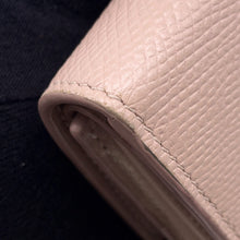 将图像加载到图库查看器中，CELINE Trifold Compact Wallet Light Pink Leather

