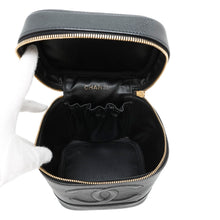 将图像加载到图库查看器中，CHANEL CC Logo Vertical Vanity BlackA01998 Caviar Leather
