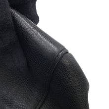 将图像加载到图库查看器中，CHANEL CC Logo Chain Travel Bag Black Caviar Leather
