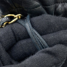 将图像加载到图库查看器中，CHANEL ChainDrawstring BagBag Black Lambskin
