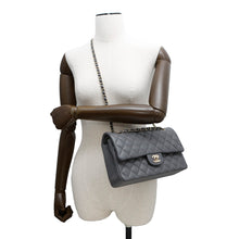 将图像加载到图库查看器中，CHANEL Matelasse Double Flap Chain Shoulder Bag GrayA01112 Caviar Leather Size 25
