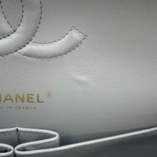 将图像加载到图库查看器中，CHANEL Matelasse Double Flap Chain Shoulder Bag GrayA01112 Caviar Leather Size 25
