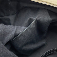 将图像加载到图库查看器中，CHANEL CC Logo Travel Bag Beige Leather
