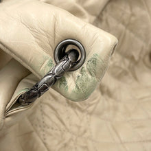 将图像加载到图库查看器中，CHANEL CC Logo Travel Bag Beige Leather

