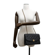 将图像加载到图库查看器中，CHANEL ★Diana ChainShoulder Bag BlackA01165 Caviar Leather Size 25

