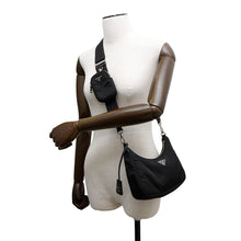 将图像加载到图库查看器中，PRADA Re-Edition 2005 Re-Nylon Shoulder Bag Black1BH204 Nylon
