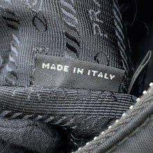 将图像加载到图库查看器中，PRADA Re-Edition 2005 Re-Nylon Shoulder Bag Black1BH204 Nylon
