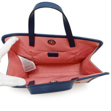 将图像加载到图库查看器中，GUCCI Children&#39;s Handbag Jetsons Pink/Blue605614 PVC Leather
