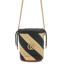 将图像加载到图库查看器中，GUCCI GG Marmont Quilted Mini Bucket Bag Beige/Black573817 Leather
