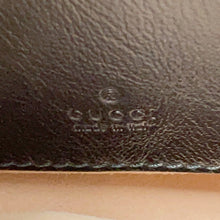 将图像加载到图库查看器中，GUCCI GG Marmont Quilted Mini Bucket Bag Beige/Black573817 Leather
