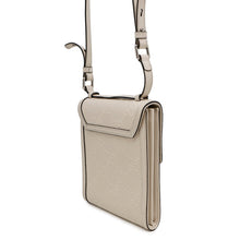将图像加载到图库查看器中，GUCCI GG-embossed messenger bag White625782 Leather
