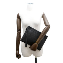 将图像加载到图库查看器中，LOUIS VUITTON Pochette to Go NoirM81570 Monogram Shadow
