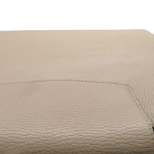 Load image into Gallery viewer, LOUIS VUITTON Capucines GaletM42253 Taurillon Leather Size MM
