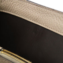 Load image into Gallery viewer, LOUIS VUITTON Capucines GaletM42253 Taurillon Leather Size MM
