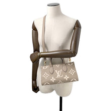 Load image into Gallery viewer, LOUIS VUITTON OnthegoEW Dub/CreamM23641 Monogram Empreinte Leather
