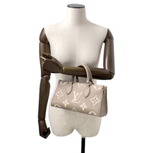 Load image into Gallery viewer, LOUIS VUITTON OnthegoEW Dub/CreamM23641 Monogram Empreinte Leather
