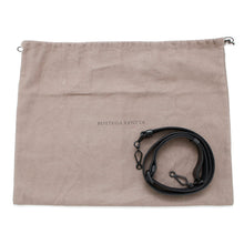 将图像加载到图库查看器中，Bottega Veneta INTRECCIATO Shoulder Bag Black Leather
