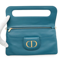 将图像加载到图库查看器中，Dior Caro ChainShoulder Clutch Bag BlueM8641U Leather

