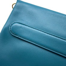 将图像加载到图库查看器中，Dior Caro ChainShoulder Clutch Bag BlueM8641U Leather
