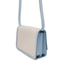 将图像加载到图库查看器中，BURBERRY TB logo Shoulder Bag Beige/Light Blue Canvas Leather
