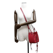 将图像加载到图库查看器中，LOEWE Hammock Drawstring Shoulder Bag Raspberry314.12.V07 Leather Size Mini
