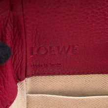 将图像加载到图库查看器中，LOEWE Hammock Drawstring Shoulder Bag Raspberry314.12.V07 Leather Size Mini
