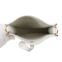 Load image into Gallery viewer, HERMES Evelyne Long Grease pail Taurillon Clemence Size TPM
