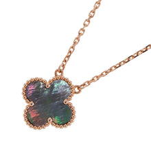 将图像加载到图库查看器中，Van Cleef &amp; Arpels Vintage Alhambra PendantVCARP4KK00 18K Pink Gold
