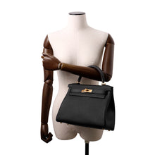 Load image into Gallery viewer, HERMES Kelly Retourne Black Togo Leather Size 28
