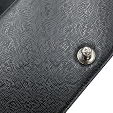 Load image into Gallery viewer, CHANEL Boy Chanel BlackA67086 Caviar Leather Size 25

