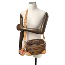Load image into Gallery viewer, LOUIS VUITTON Nile NIGOCollaboration BrownM26068 Monogram・Landscape
