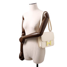 将图像加载到图库查看器中，HERMES Constance Miroir Nata Epsom Size 24
