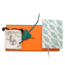 将图像加载到图库查看器中，HERMES Carne Secret Vert Moyen Swift Leather
