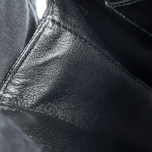 将图像加载到图库查看器中，CHANEL CC Logo Top Handle Bag Black Caviar Leather
