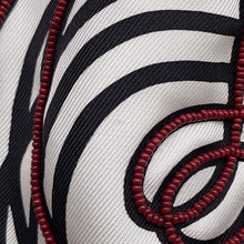 将图像加载到图库查看器中，HERMES Stole Brandenburg cylindrical White/Black/Red Silk 100%
