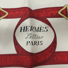 Load image into Gallery viewer, HERMES Carre EPERON D&#39;OR Apron D&#39;or Size 90 Caramel/Creme Silk100%
