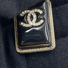 Load image into Gallery viewer, CHANEL Lipstick Brooch Black/PinkAB7677 Metal Rhinestone
