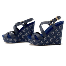 将图像加载到图库查看器中，LOUIS VUITTON Denim Wedge Sandals Navy Monogram Denim Leather Size 36H
