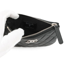 Load image into Gallery viewer, CHANEL Matelasse Star CC Logo Zip Pouch Coin Purse BlackAP4811 Soft Caviar Leather/Rhinestone
