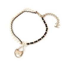将图像加载到图库查看器中，CHANEL Matelasse bag motif necklaceAB6125 Metal Leather Faux Pearl
