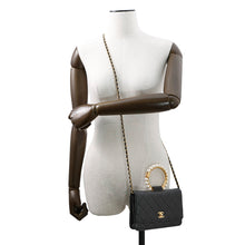 Load image into Gallery viewer, CHANEL Pearl Handle Chain Wallet BlackAP2272 Lambskin/Faux Pearl
