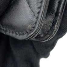 Load image into Gallery viewer, CHANEL Pearl Handle Chain Wallet BlackAP2272 Lambskin/Faux Pearl
