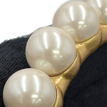 Load image into Gallery viewer, CHANEL Pearl Handle Chain Wallet BlackAP2272 Lambskin/Faux Pearl
